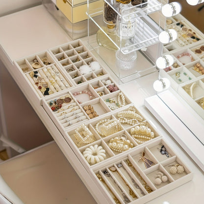 Compact Earring Holder Tray Made of Durable Nylon for Jewelry Storage