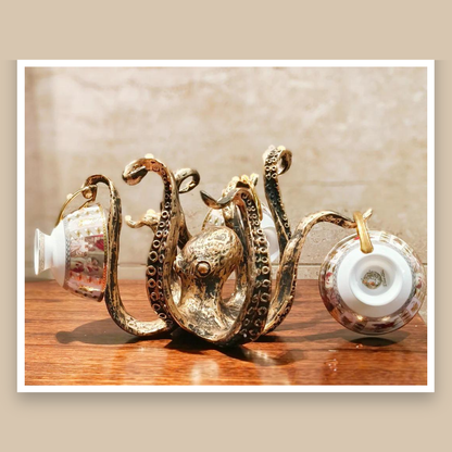 Mug Tree Stand with Tentacle Hooks – Antique Bronze Kitchen Organizer