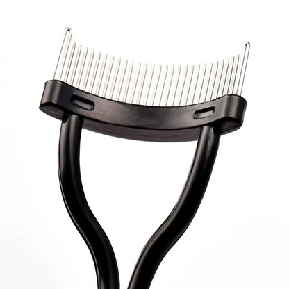 Curved Eyelash Comb Tool for Clump-Free Separation and Application