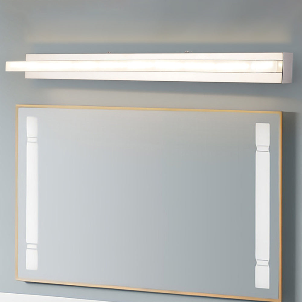 LED Wall Light with Mirror Finish in Rectangular Design