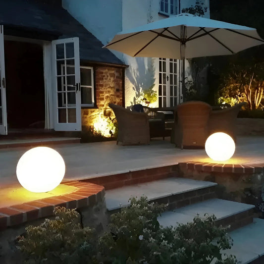 Wireless Garden Light with Color-Changing LED – Weatherproof and Versatile