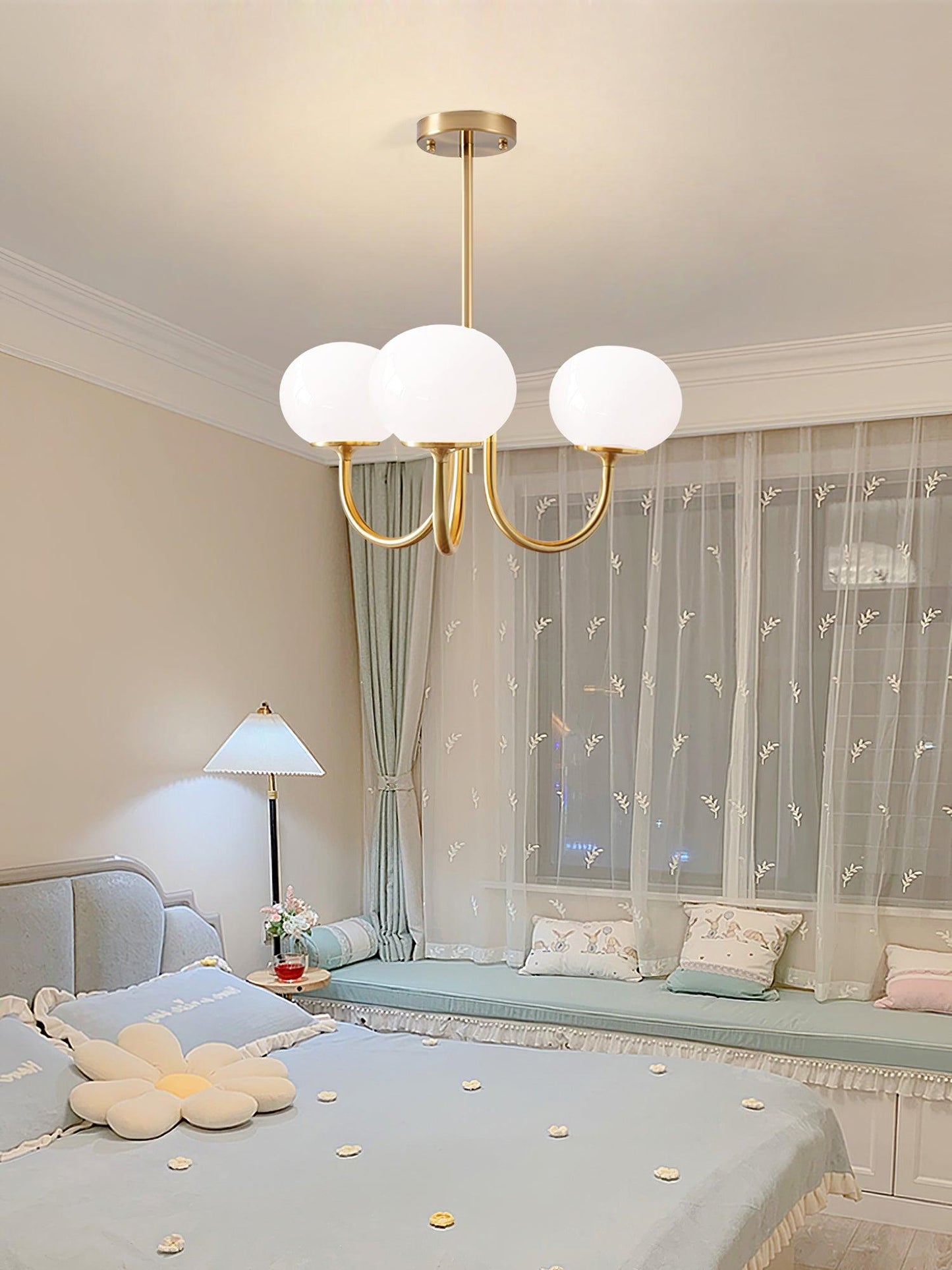 Minimalist Chandelier for Industrial Style Decor