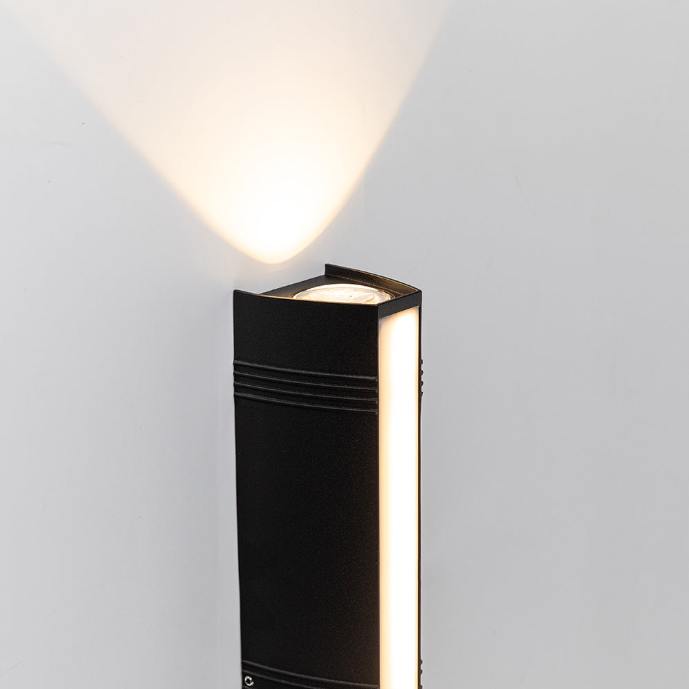 Outdoor Wall Light with LED – Adjustable Minimalist Design