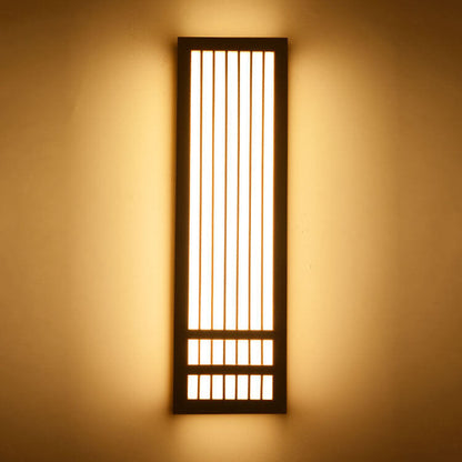 Minimalist Solid Wood LED Wall Light Fixture – Elegant Design