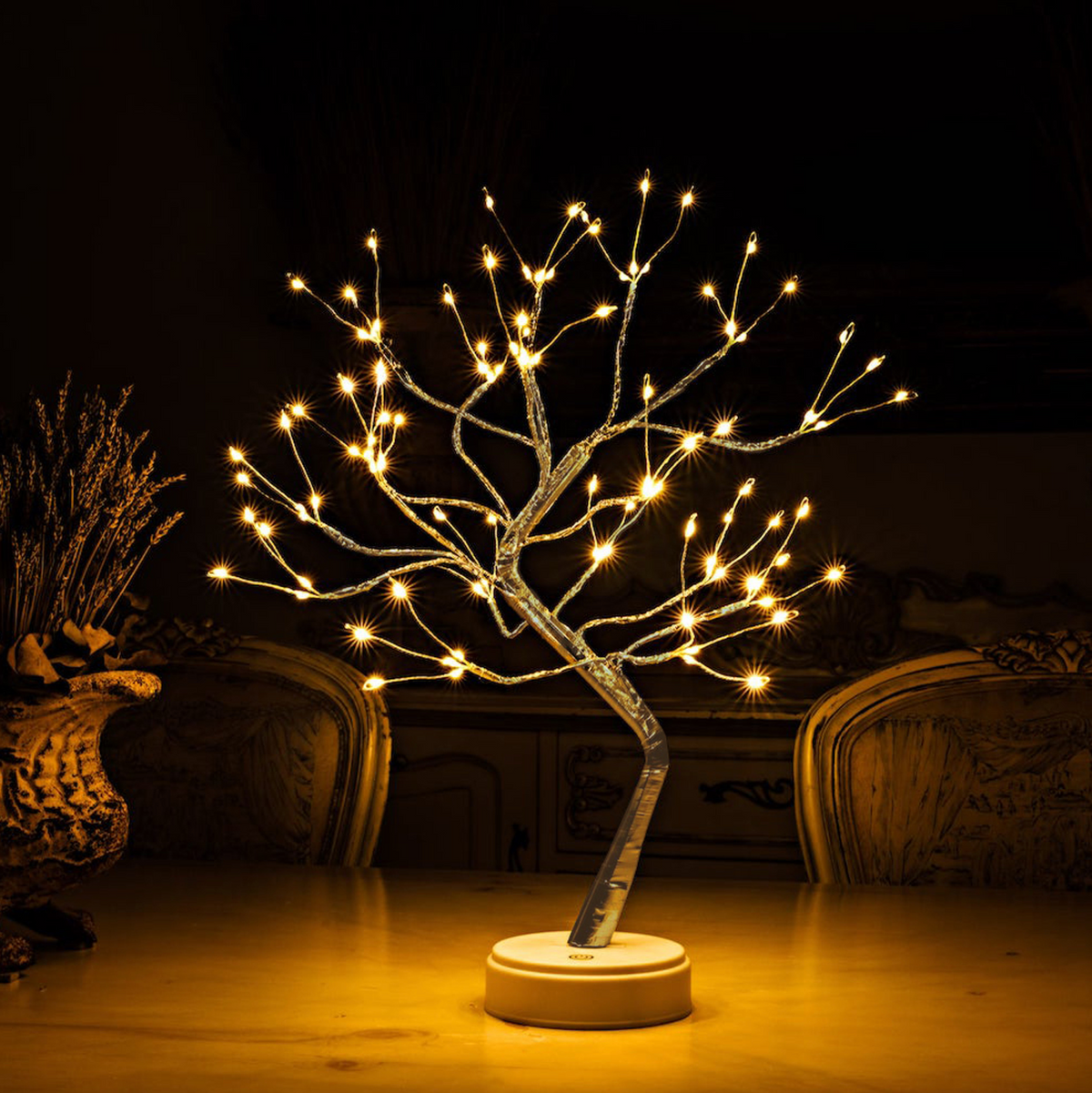 Table Lamp in Tree Shape with LED Lighting