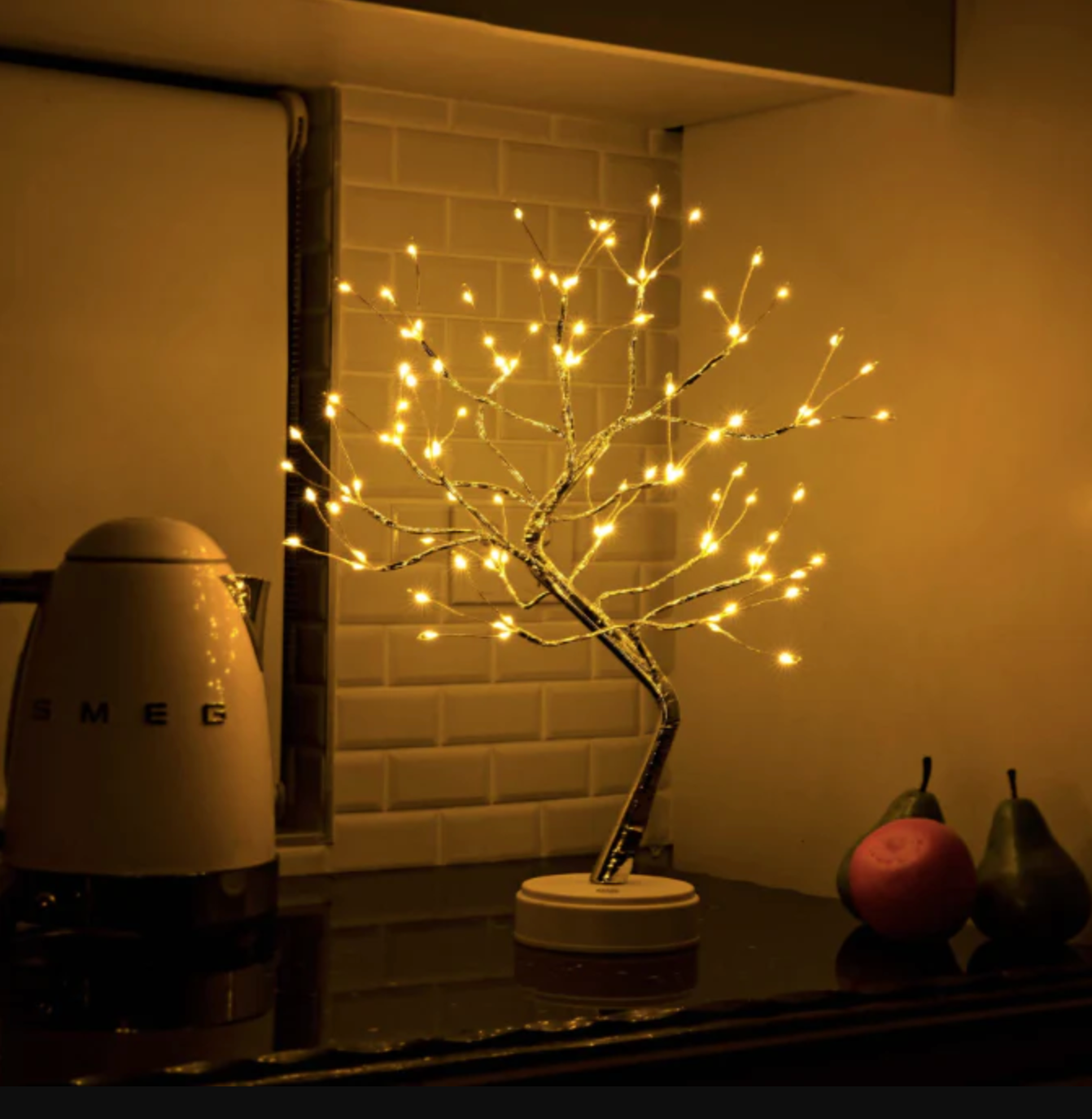 Table Lamp in Tree Shape with LED Lighting