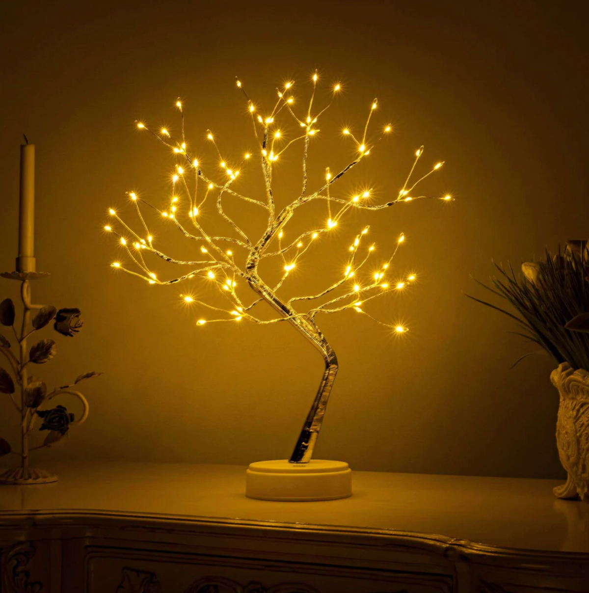 Table Lamp in Tree Shape with LED Lighting