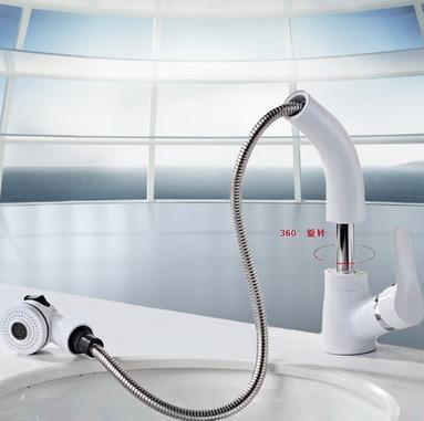 Adjustable Height 360-Degree Pull-Out Shower Mixer with Dual Water Modes – Elegant Brass and Chrome Design
