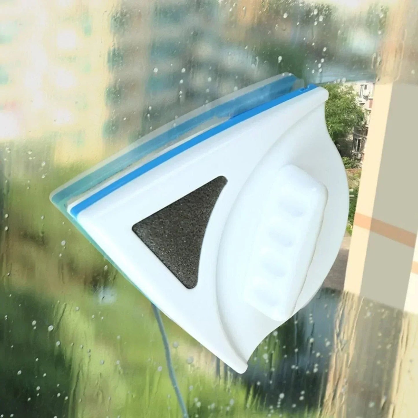 Dual-Sided Magnetic Window Cleaner with Microfiber Pads for Synchronized Cleaning