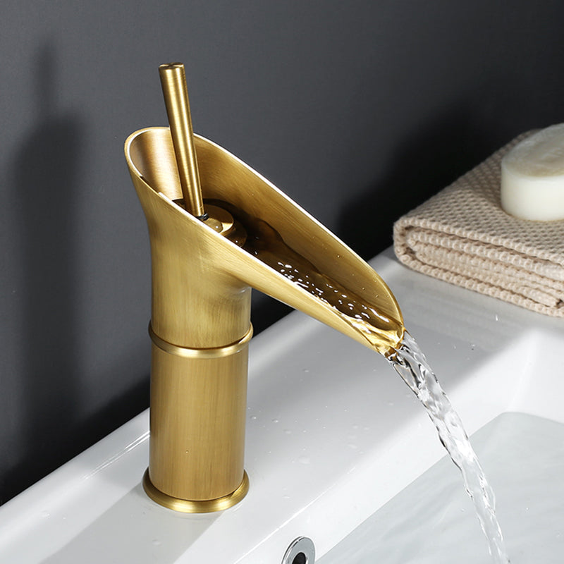 Antique Brass Bathroom Faucet – Single Handle Basin Mixer Tap in Black or Gold