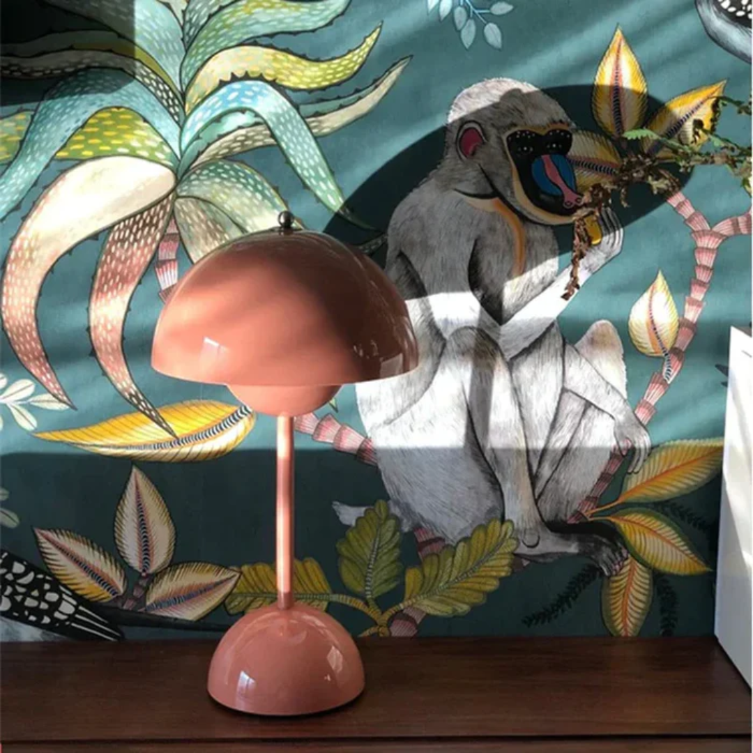 Adjustable Wireless Table Lamp – Chic Design for Cozy Lighting