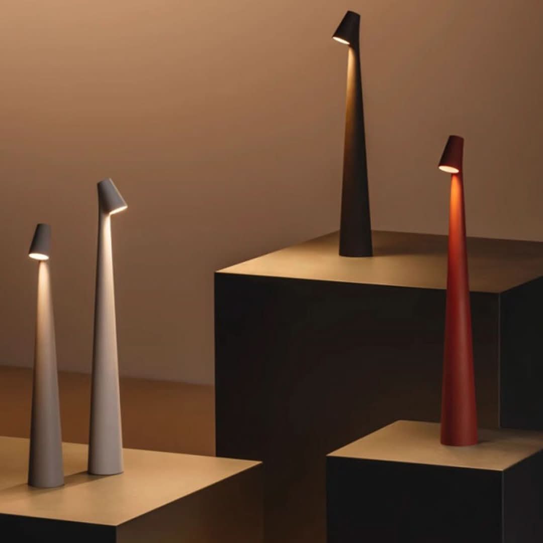 Cordless Table Lamp with Touch Control & Adjustable Brightness - Minimalist Design