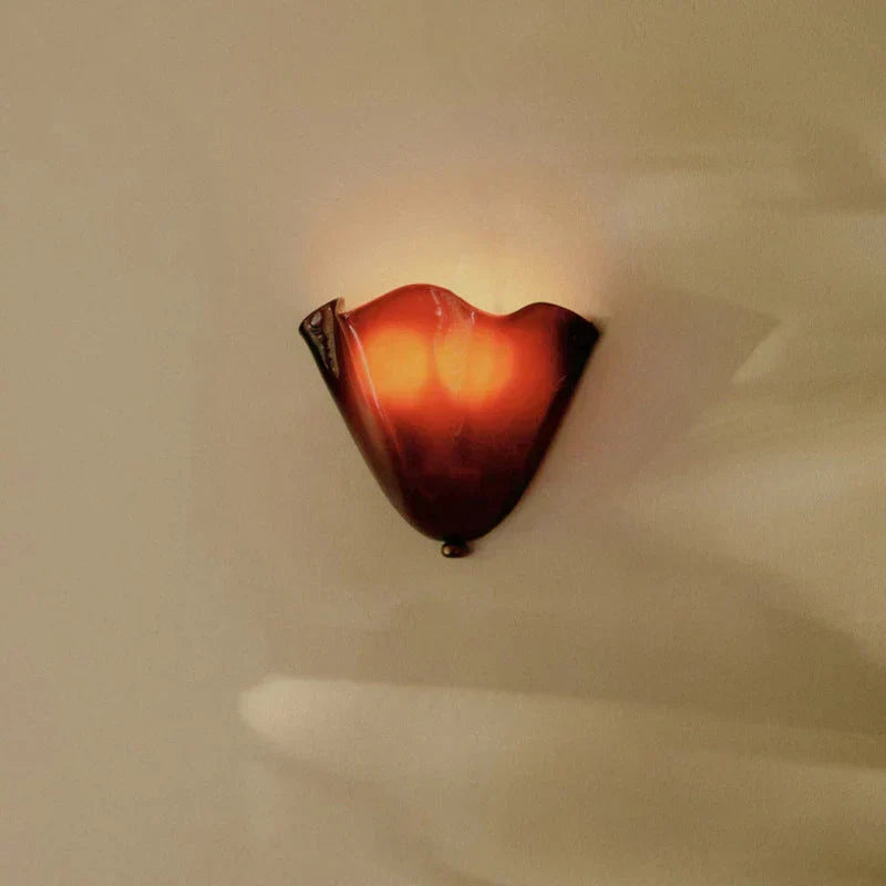 LED Wall Light in Art Deco Shell Design