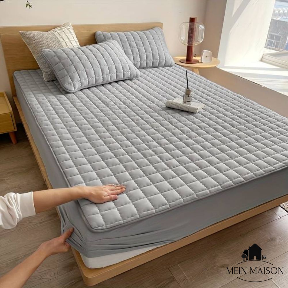 Mattress Protector with Quilted Design