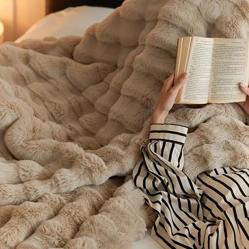 Cozy Throw Blanket for Winter Warmth