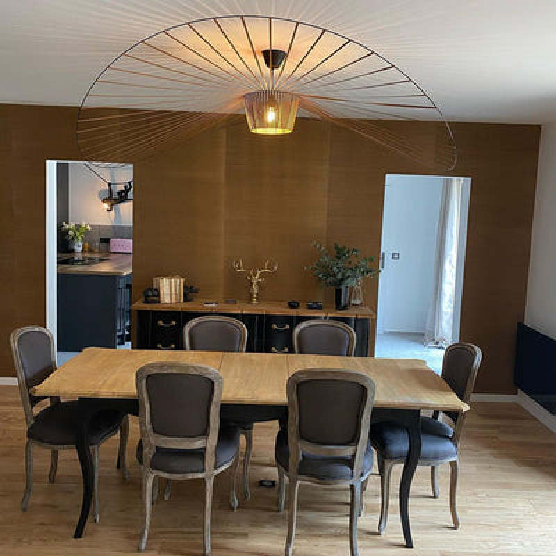 Contemporary LED Hanging Light Fixture for Industrial Spaces