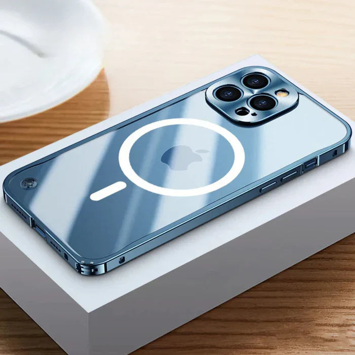 Transparent MagSafe iPhone 15 Case - Lightweight Everyday Protection