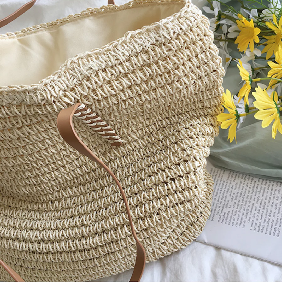Large Handbag with Durable Shoulder Strap for Chic Organization