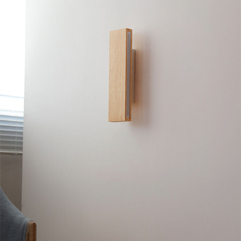 Rotatable LED Wall Light - Elegant Minimalist Design in Wood
