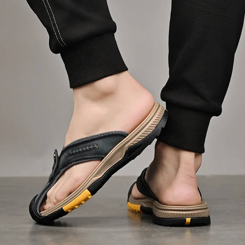 Men's Protective Closed Toe Sandals with Non-Slip Sole