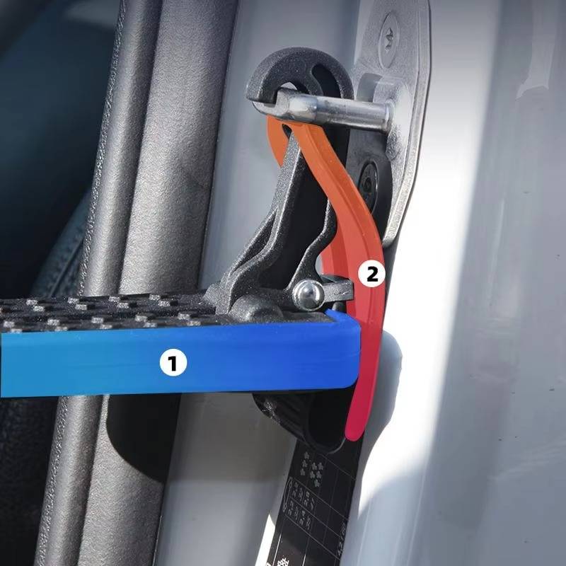 Aluminum Alloy Foldable Step for Vehicle Roof Access - Universal Pedal with Window Breaker for SUV, RV, Truck