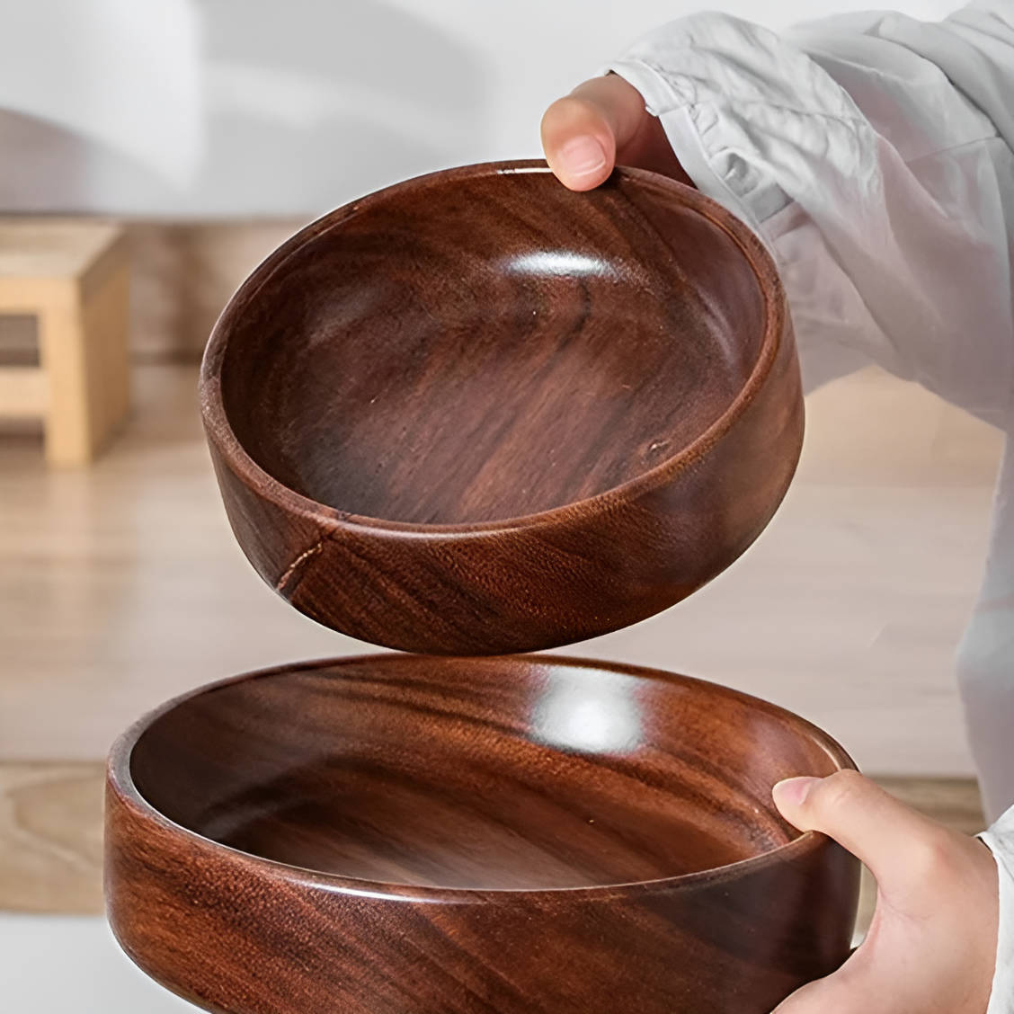 Boat-Shaped Walnut Serving Bowl for Salad, Fruit, and Snacks – 6.3 or 7.9 in