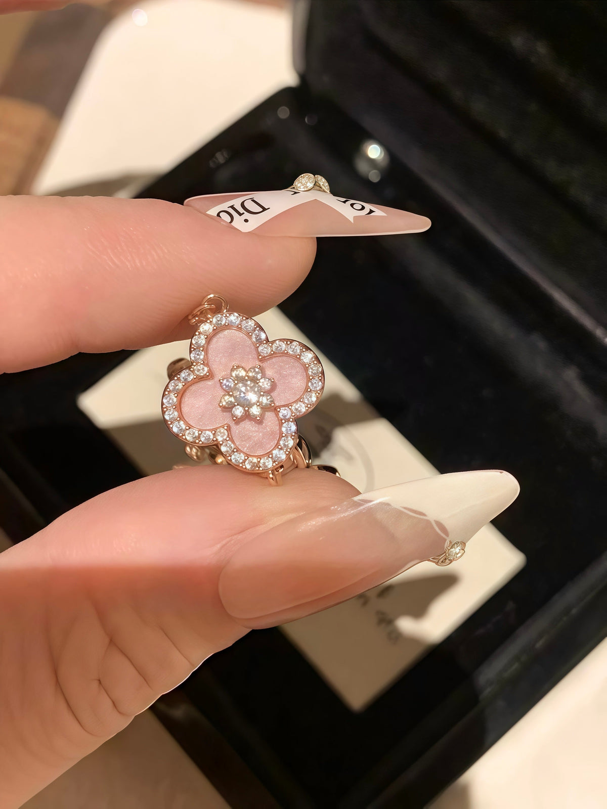 Chic Floral Wristpiece with Natural Shell and Crystal Highlights