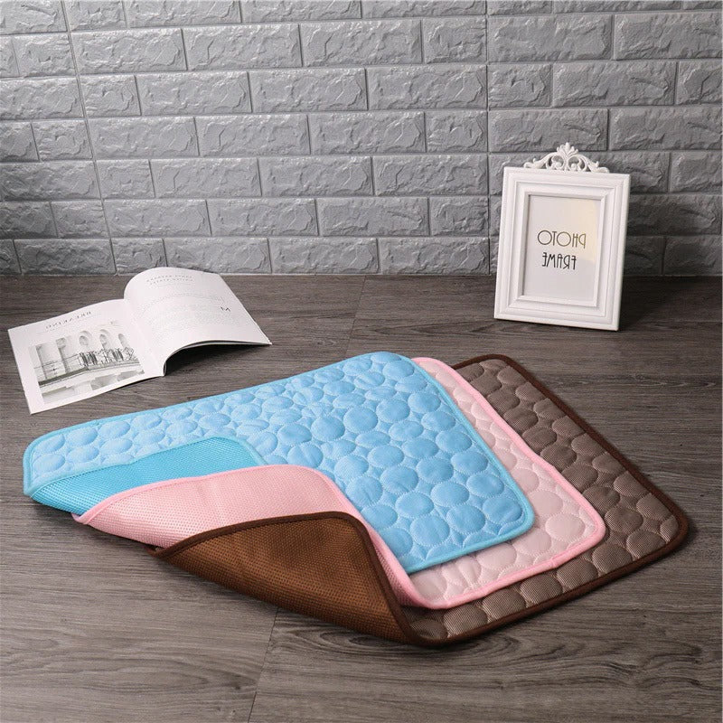 Cooling Comfort Mat with Portable Design and Washable Cover