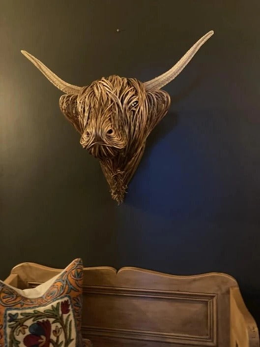 Handcrafted Highland Cattle Head Wall Art – Rustic Wall Sculpture 24.8 x 20.9 in