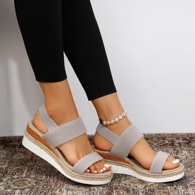 Adjustable Strap Sandals for Women - Cushioned Comfort for Wide Feet