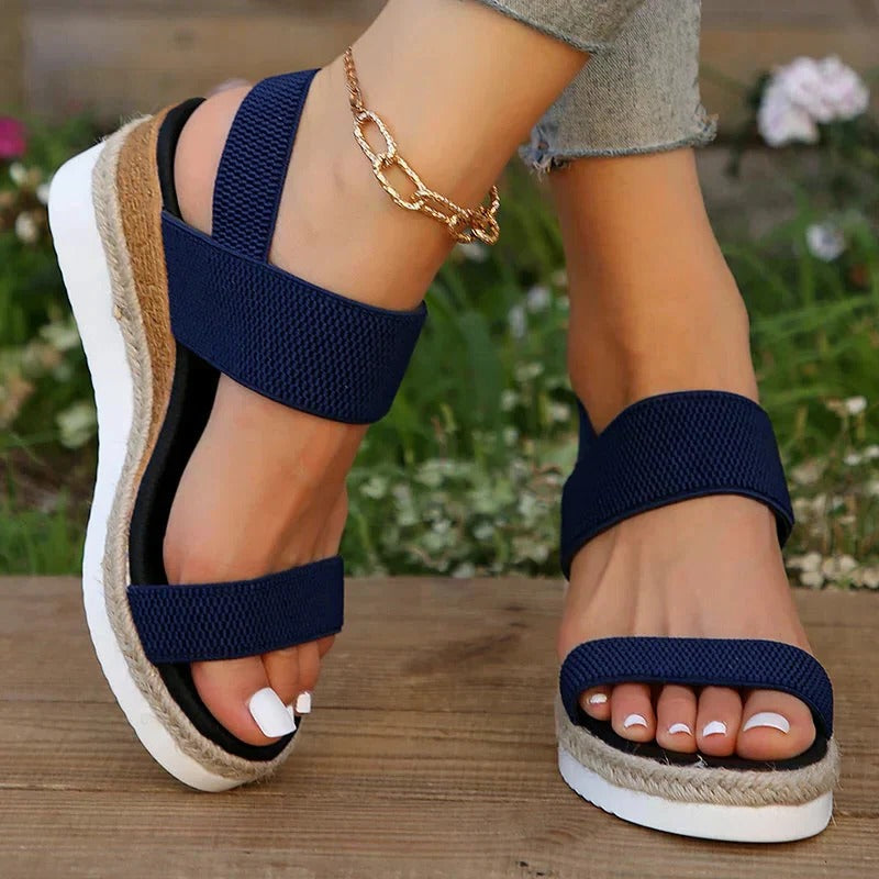 Adjustable Strap Sandals for Women - Cushioned Comfort for Wide Feet