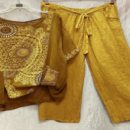 Chic Geometric Print Two-Piece Ensemble with High-Waisted Pants