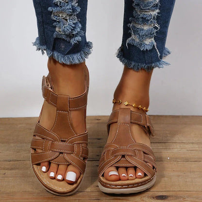 Everyday Elegance: Comfortable Women's Dress Footwear