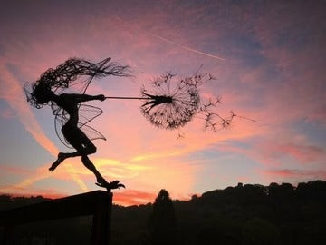 Charming Garden Sculpture for Enchanting Outdoor Spaces