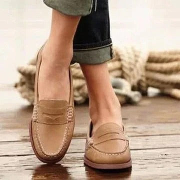 Chic Slip-On Loafers with Low Heel for Everyday Elegance