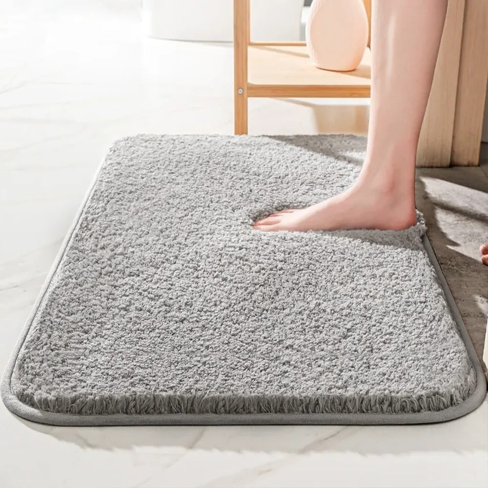 Soft High-Pile Bath Mat with Anti-Slip Base and Fast-Drying Material