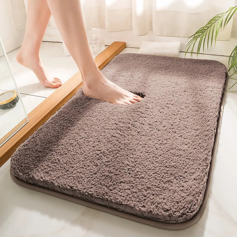 Soft High-Pile Bath Mat with Anti-Slip Base and Fast-Drying Material
