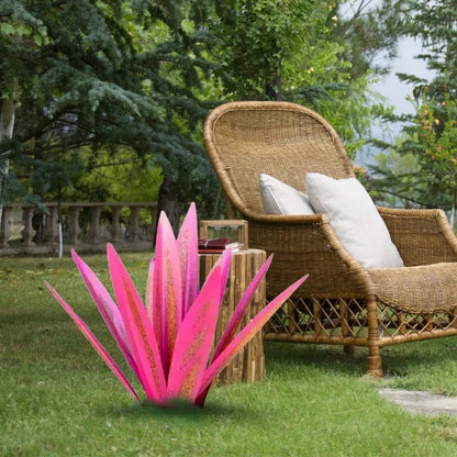Rust-Finished Metal Agave Art Sculpture for Indoor and Outdoor Use