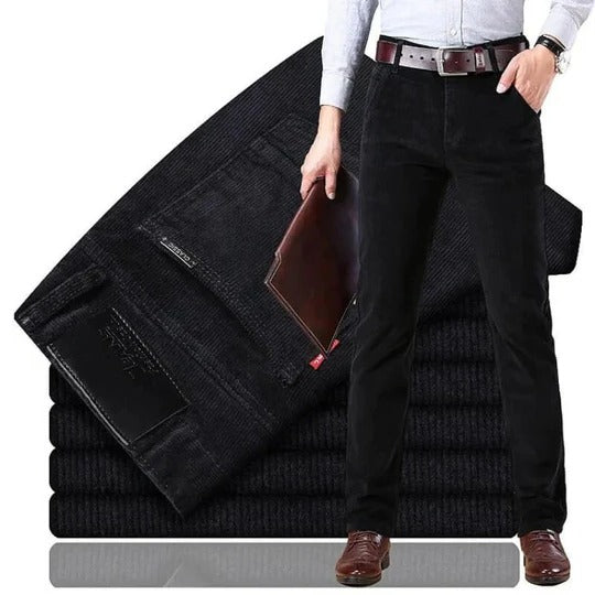 Everyday Essential Straight-Leg Trousers for All Seasons