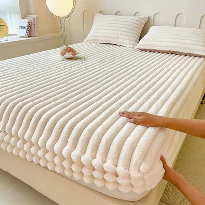 Plush Comfort Fitted Sheet for Restful Sleep Every Night