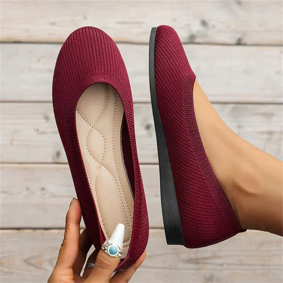 Women's Effortless Comfort Shoes with Arch Support and Slip Resistance