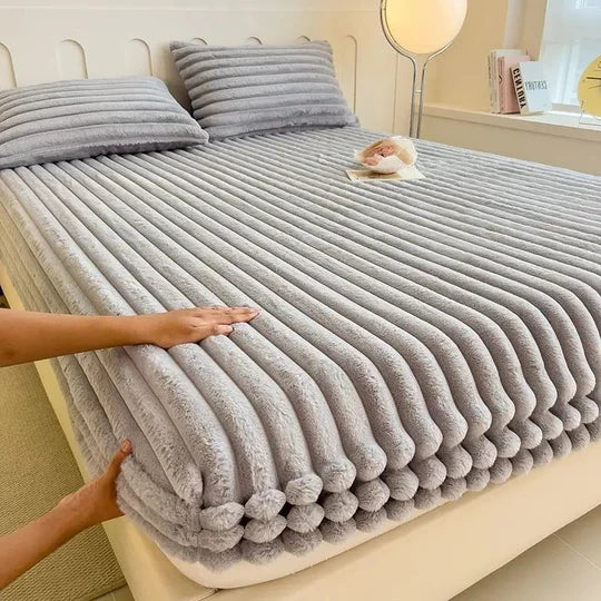Cloud Comfort Ultra Soft Fitted Sheet for Restful Sleep