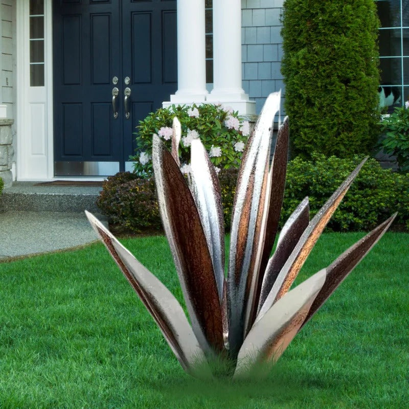 Rustic Steel Agave Plant Sculpture for Effortless Elegance