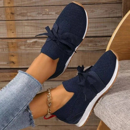 Comfort-Focused Low-Top Sneakers for Everyday Adventures