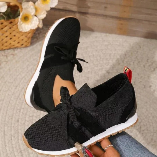 Comfort-Focused Low-Top Sneakers for Everyday Adventures
