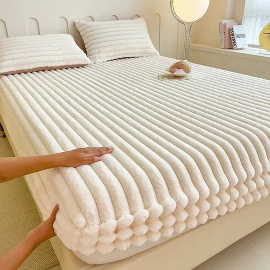 Cloud Comfort Ultra Soft Fitted Sheet for Restful Sleep