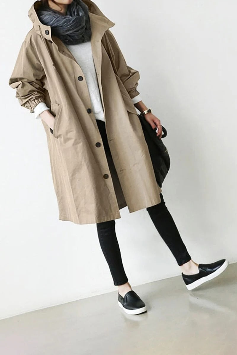 Chic Stretch Coat with Contoured Waist and Breathable Fabric