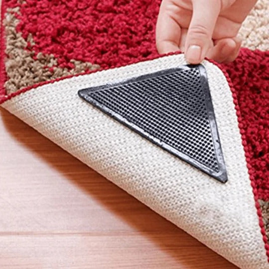 Secure Carpet Holders for Stable Rug Placement