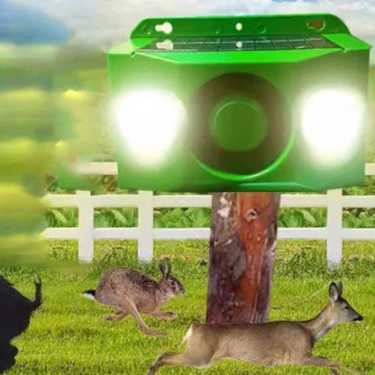 Solar-Powered Guardian Light with Alarm for Animal Deterrence