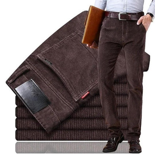 Everyday Essential Straight-Leg Trousers for All Seasons